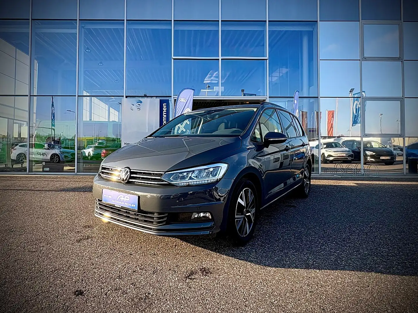 Volkswagen Touran 2,0TDI Comfortline DSG 7-Sitze/Standheizung RÜC... Grau - 1