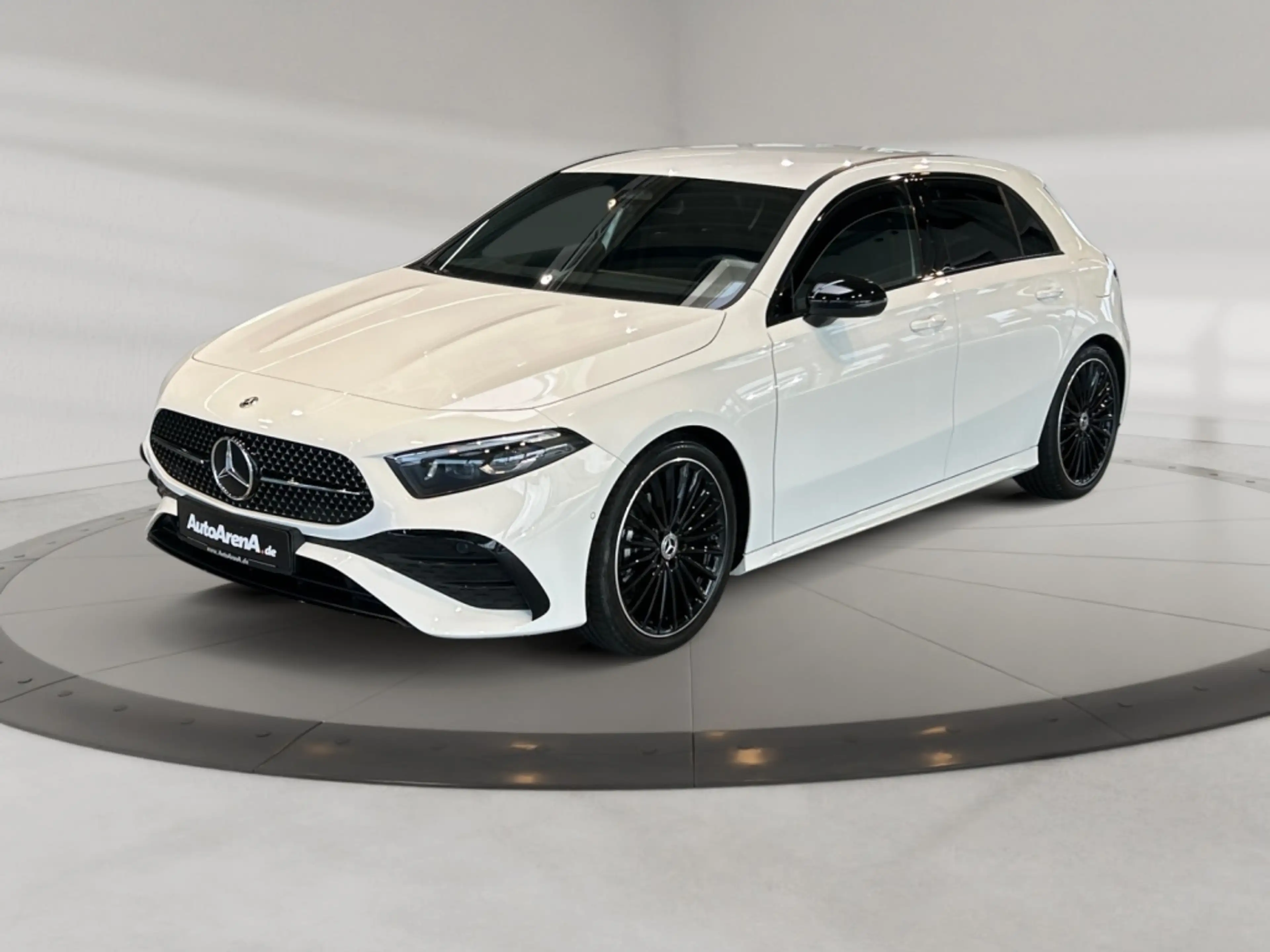 Mercedes-Benz A 200 AMG AMG+MBUX+MBeam+Night+Wide+Cam+LED+Navi — photo 2