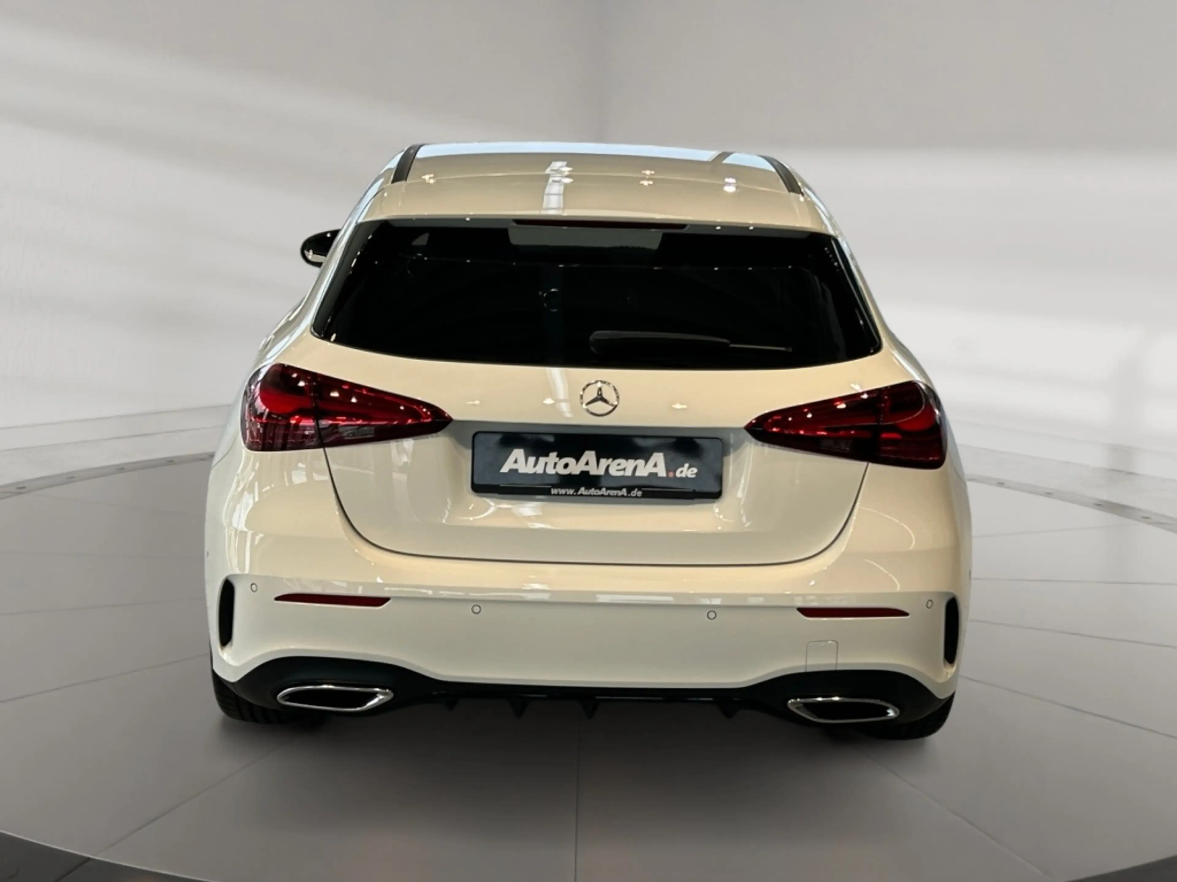 Mercedes-Benz A 200 AMG AMG+MBUX+MBeam+Night+Wide+Cam+LED+Navi — photo 6