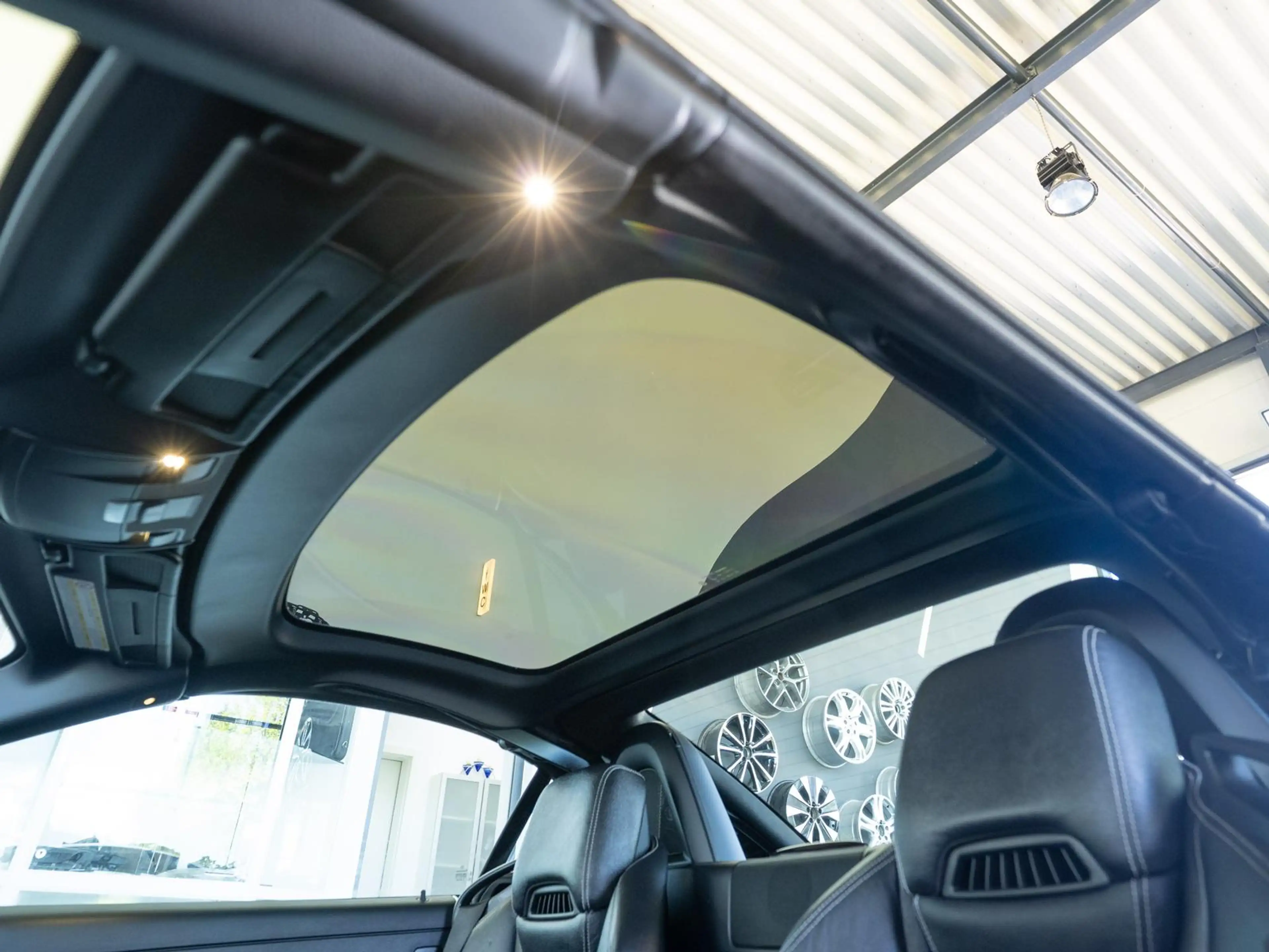 Mercedes-Benz SLK 200 *AMG*PANO*SCHECKHEFT*AIRSCARF*LEDER* — photo 12