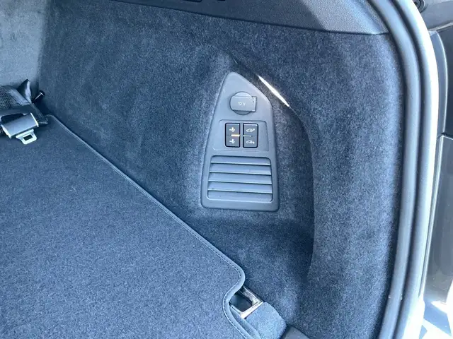 Volkswagen Touareg R eHybrid TSI 4MOTION Ansicht 30