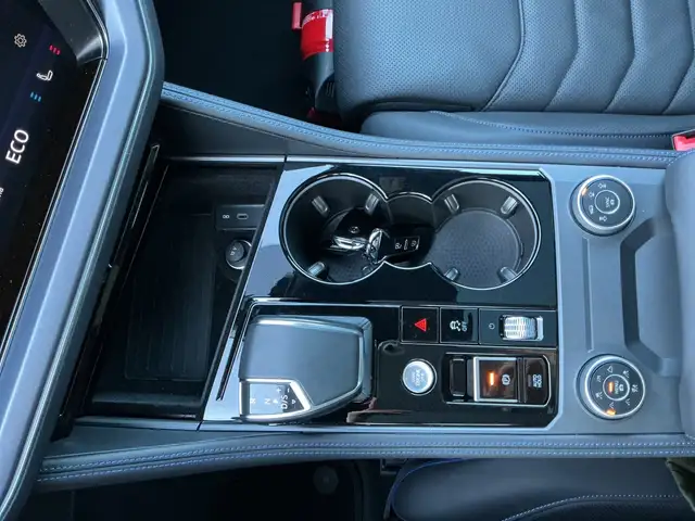 Volkswagen Touareg R eHybrid TSI 4MOTION Ansicht 17