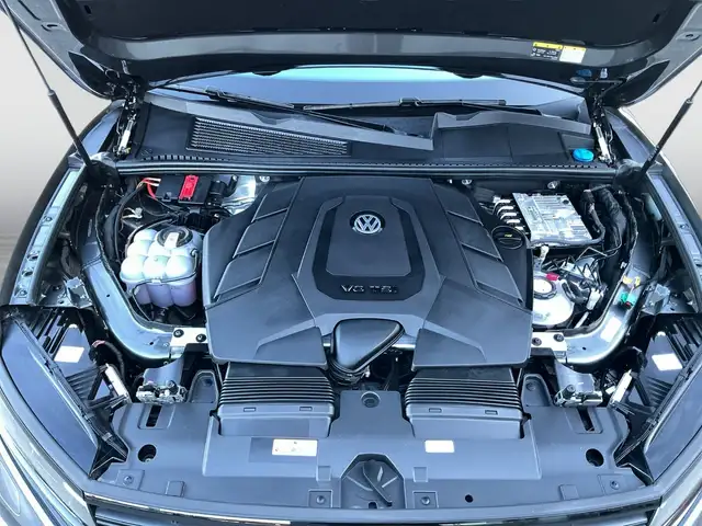 Volkswagen Touareg R eHybrid TSI 4MOTION Ansicht 32