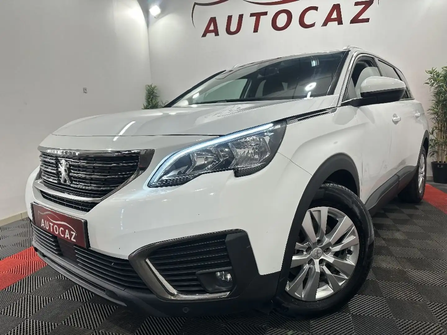 Peugeot 5008 2.0 BlueHDi 150ch SetS BVM6 Allure 7 places Weiß - 2