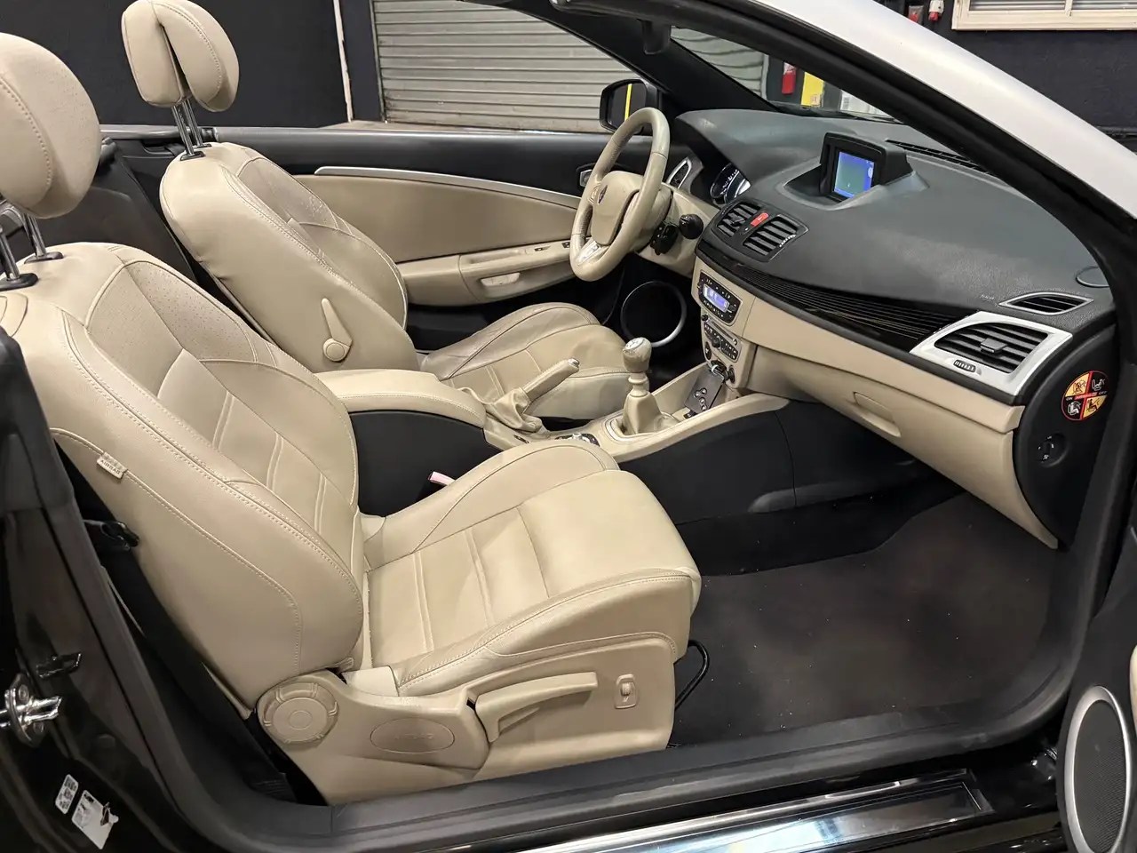 Renault Megane Coupé-Cabriolet — photo 19