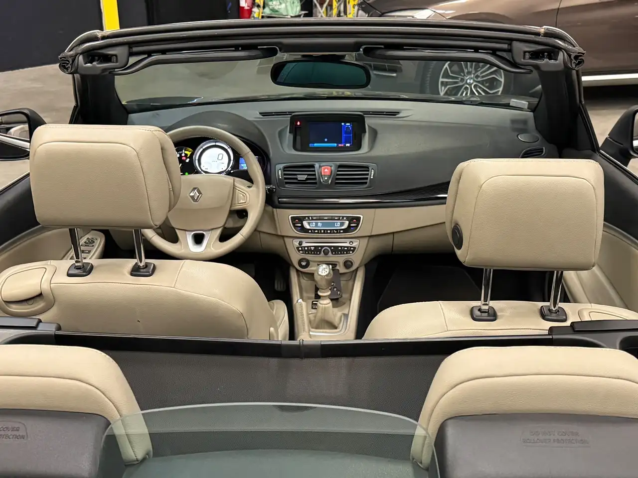 Renault Megane Coupé-Cabriolet — photo 12