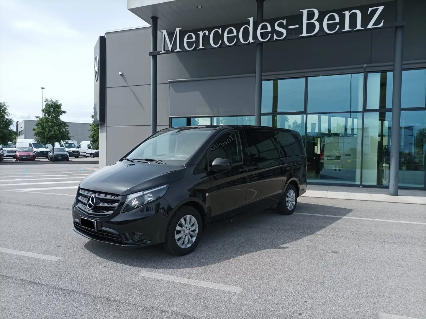 Mercedes-Benz Vito 114 CDI TOURER SELECT LONG Negro - 1