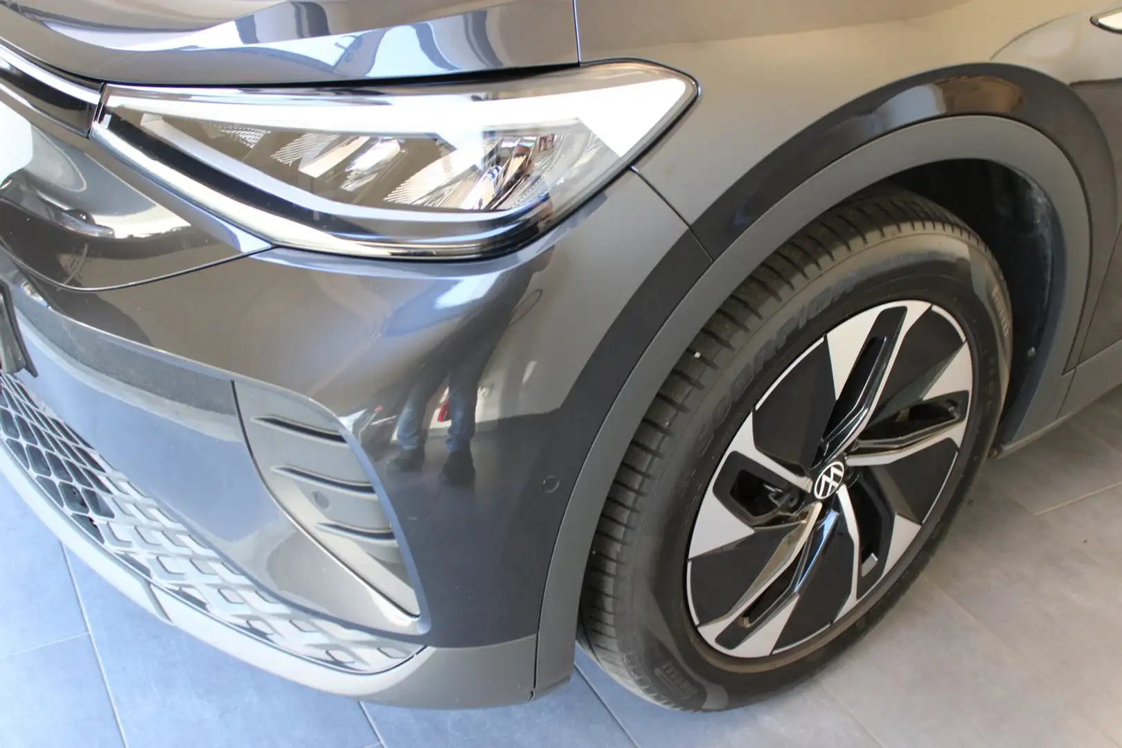 Volkswagen ID.4 Pro Performance 150 kW Grau - 2