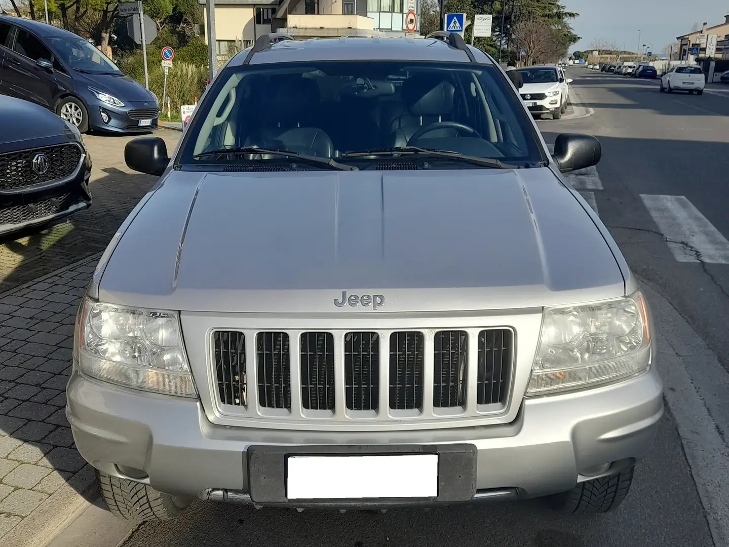 Jeep Grand Cherokee Grand Cherokee 2.7 crd Limited auto Argent - 1
