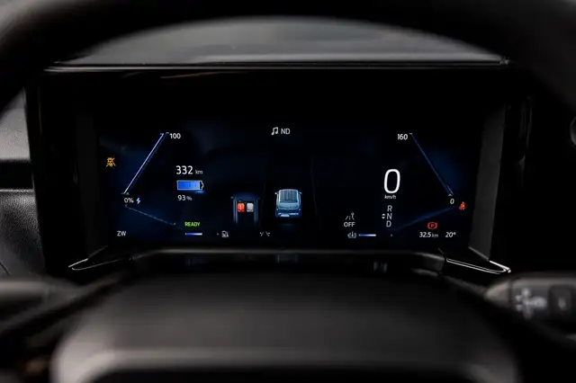 Ford E-Transit view 14