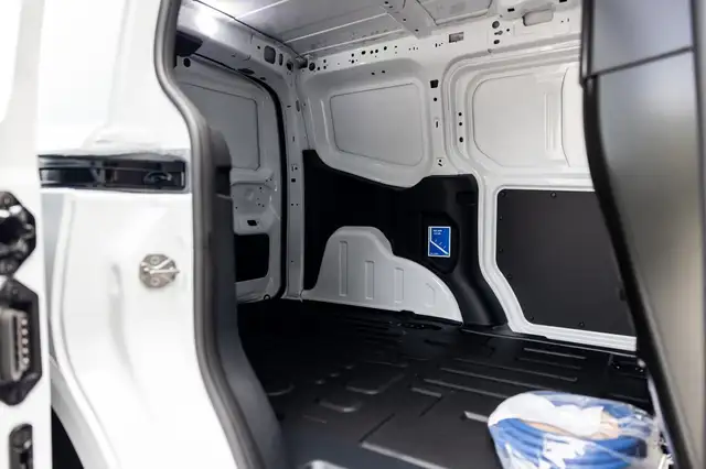 Ford E-Transit view 6