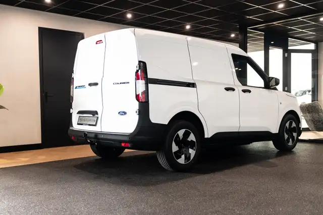 Ford E-Transit view 3