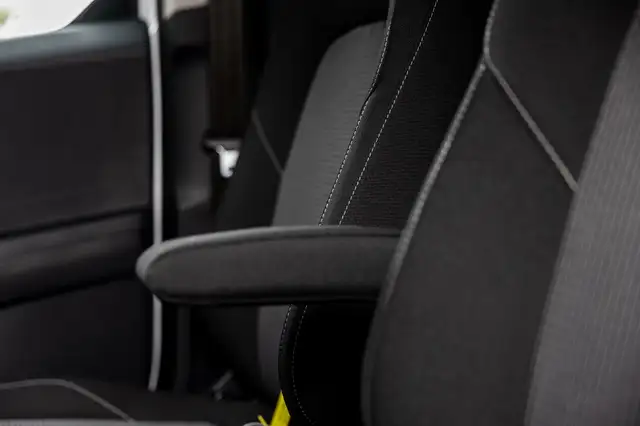 Ford E-Transit view 28