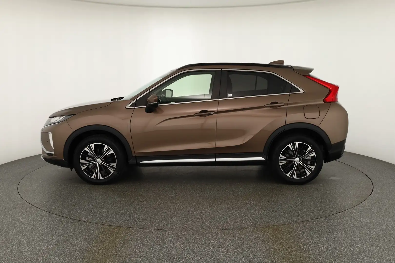 Mitsubishi Eclipse Cross 1.5 T-MIVEC Top LED ACC 360° Leder Braun - 2