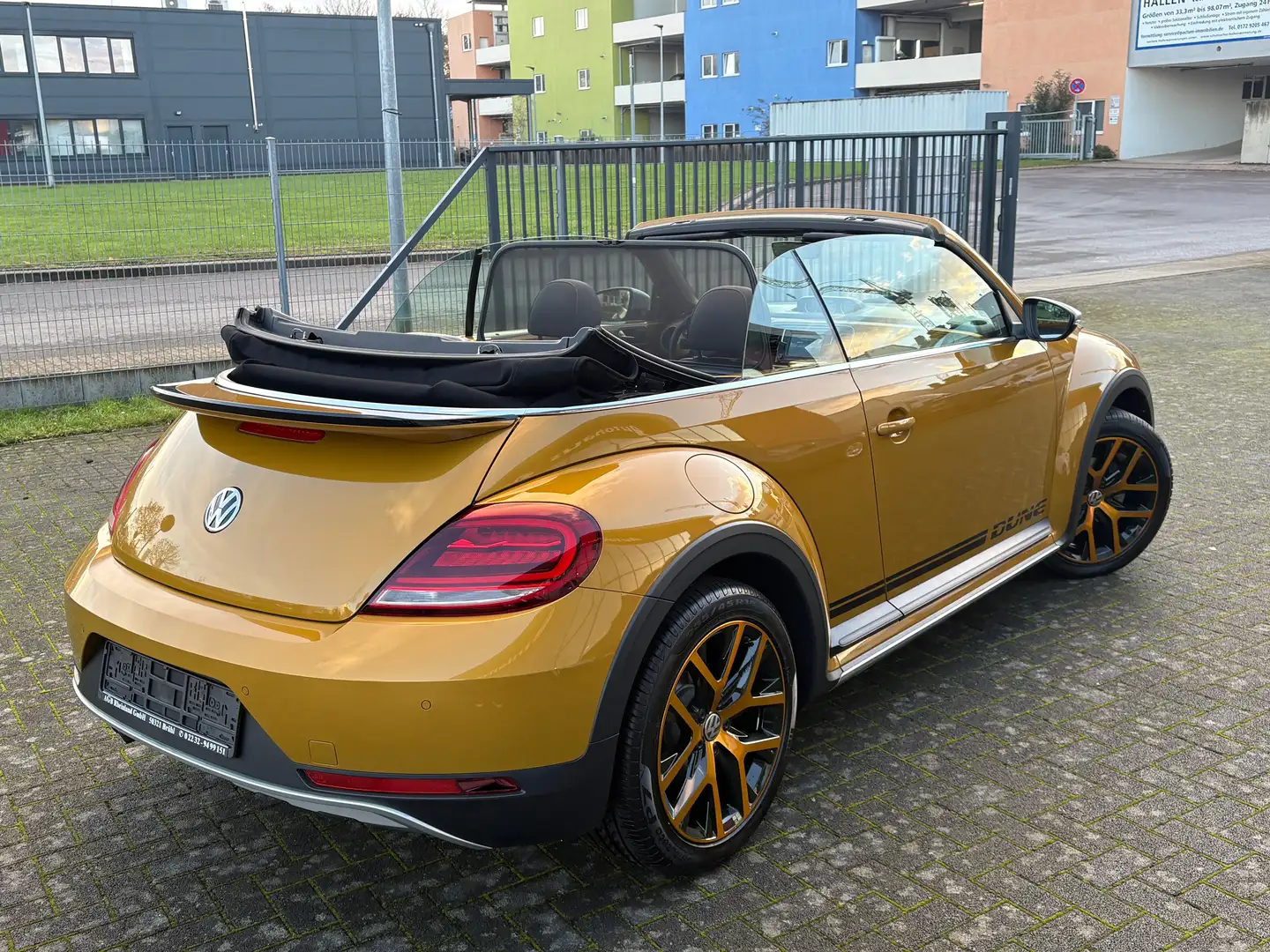 Volkswagen New Beetle CABRIOLET DSG 150PS SONDERMODELL DUNE 16.271KM 1HD Gold - 2