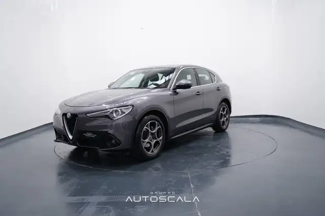 Alfa Romeo Stelvio 2.2 Turbodiesel 180 CV AT8 RWD Super