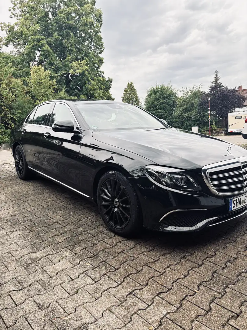 Mercedes-Benz E 220 d 4Matic 9G-TRONIC - 2