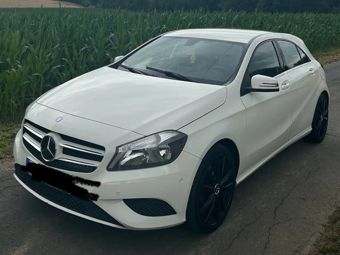Mercedes-Benz A 180 A 180 (BlueEFFICIENCY) Style Weiß - 1