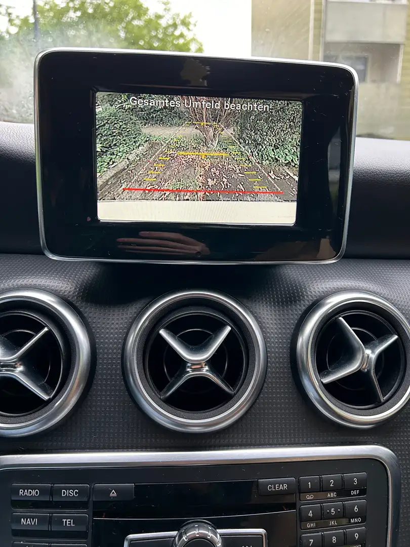 Mercedes-Benz A 180 A 180 (BlueEFFICIENCY) Style Weiß - 2