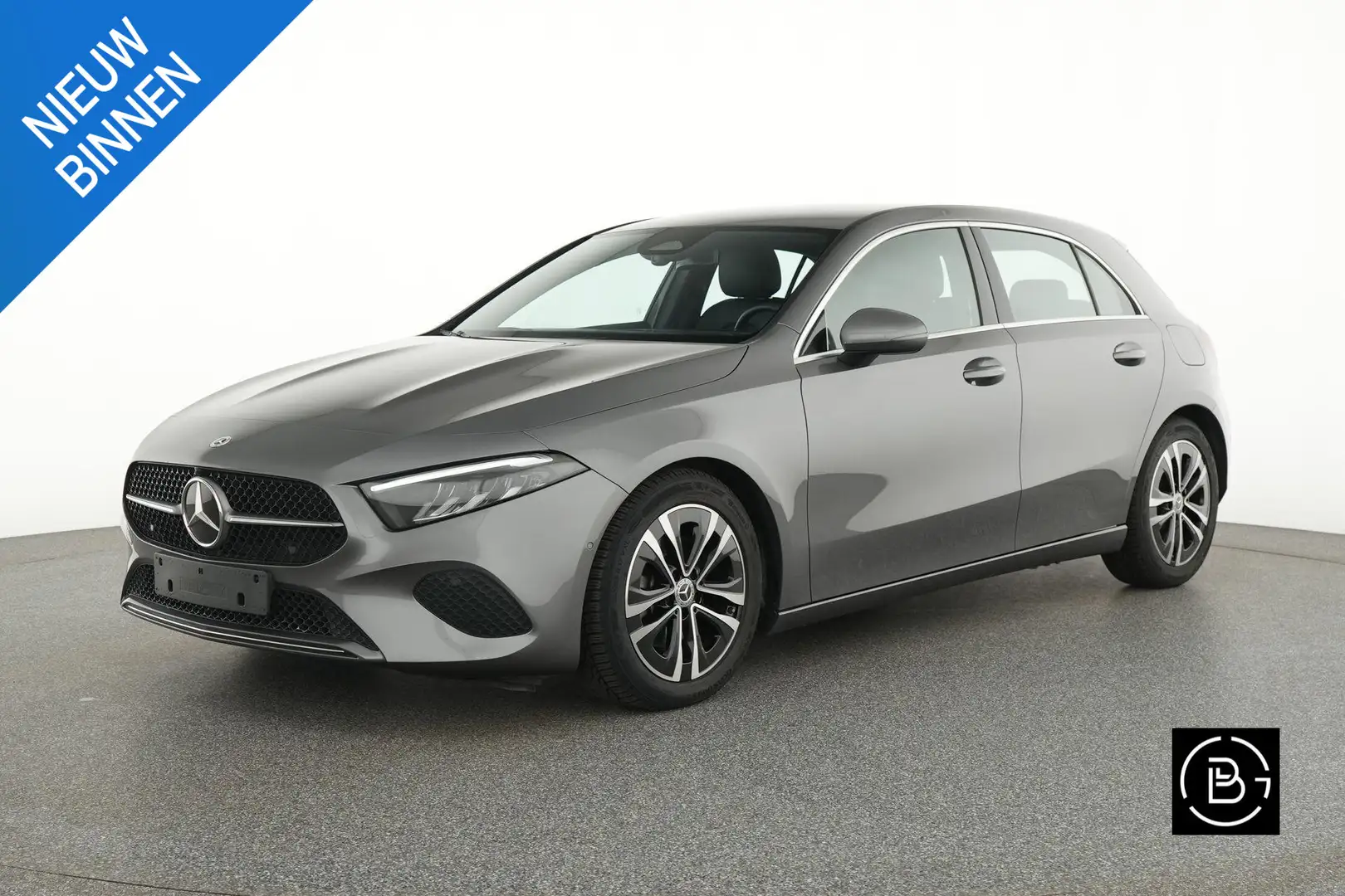 Mercedes-Benz A 180 A d Business Line Grau - 1