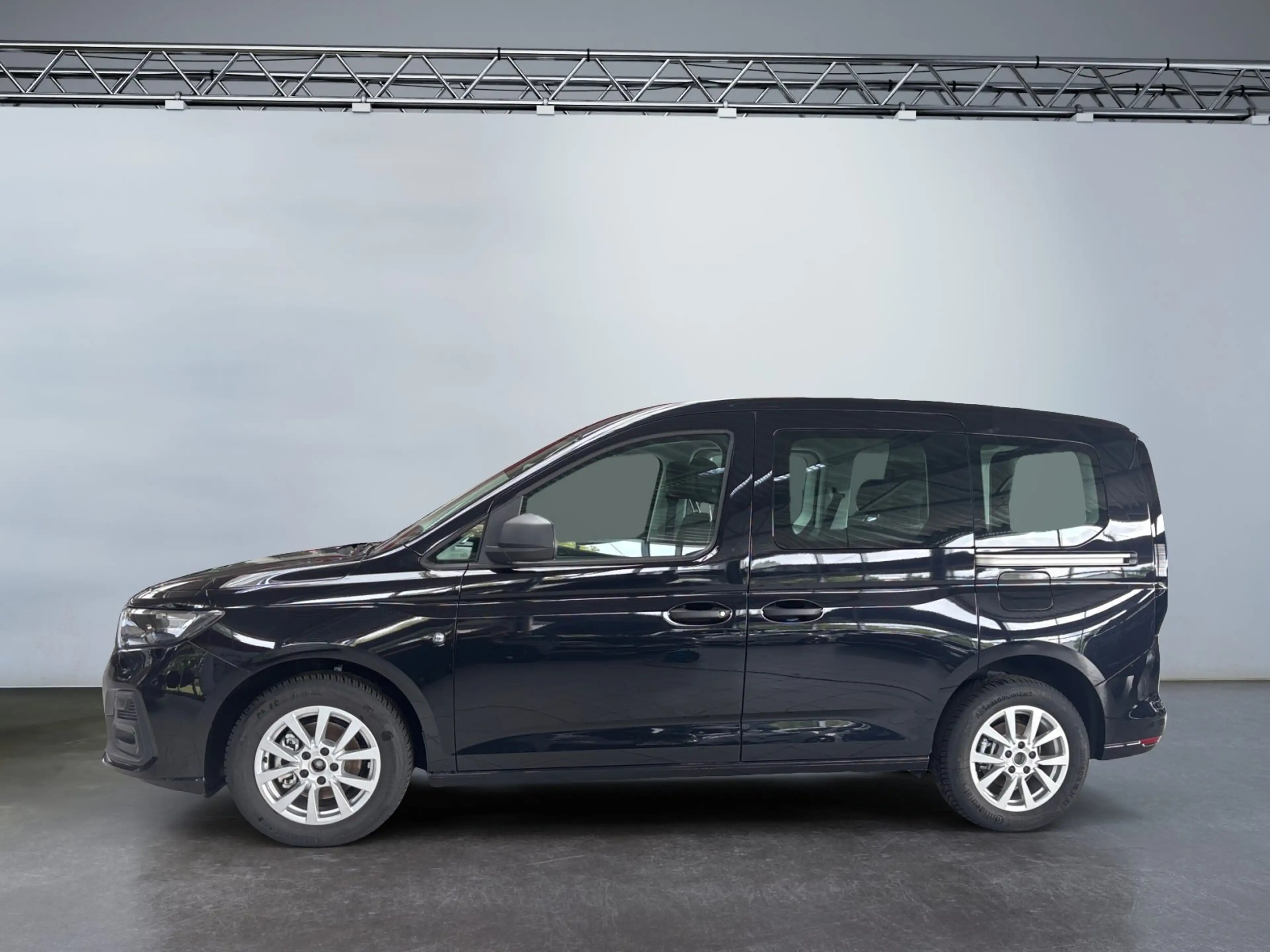 Ford Tourneo Connect 2.0 EcoBlue DSG Tempomat — photo 3