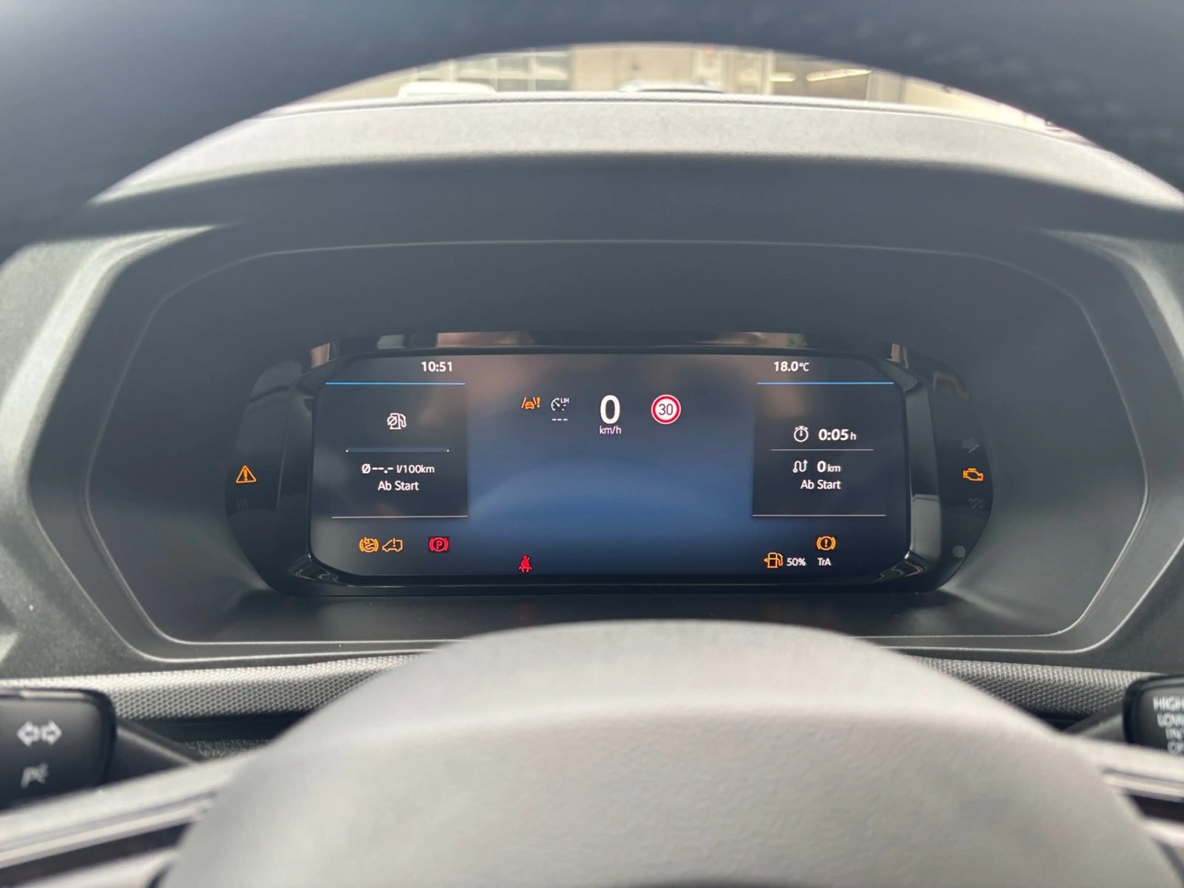 Ford Tourneo Connect 2.0 EcoBlue DSG Tempomat — photo 12