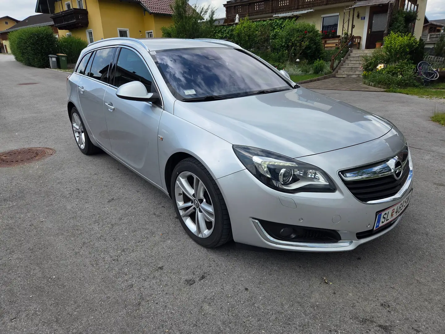 Opel Insignia Insignia ST 2,0 CDTI Ecotec Cosmo Aut. Cosmo Silber - 2