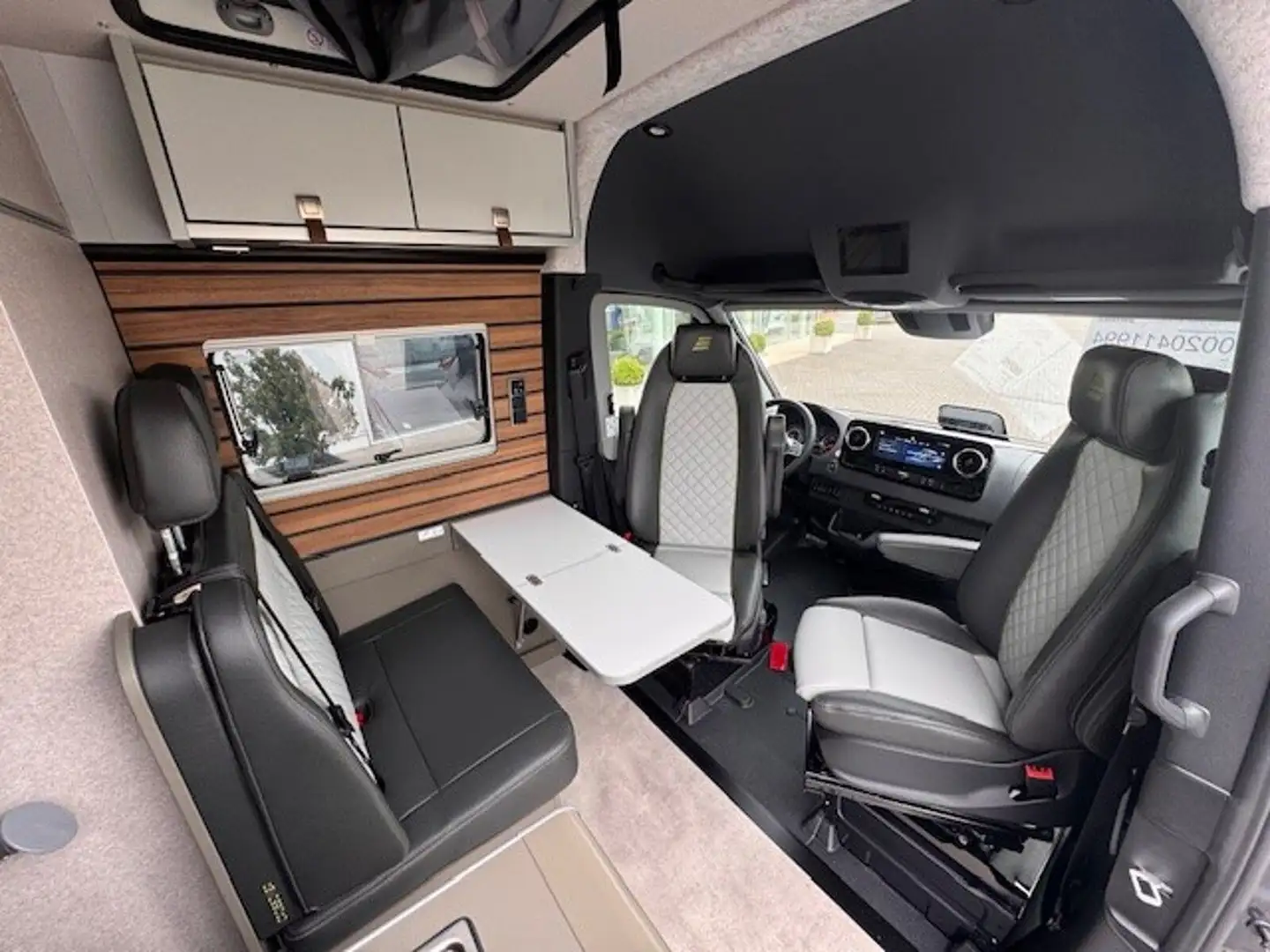 Hymer/Eriba Grand Canyon S CrossOver 600 Grijs - 2