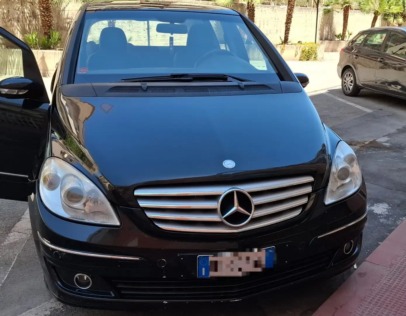Mercedes-Benz 180 MERCEDES BENZ CLASSE B 180 CDI Negru - 1