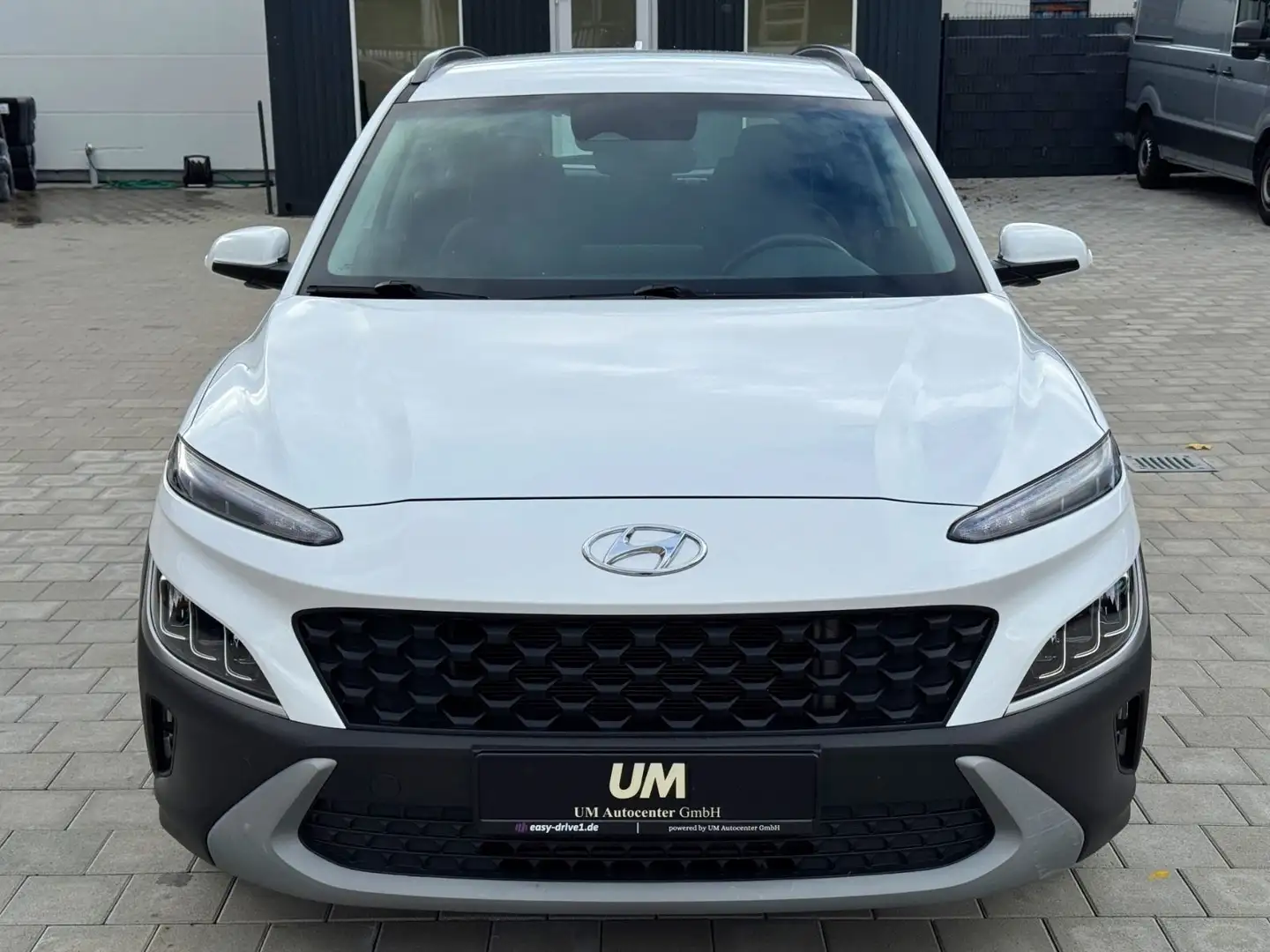 Hyundai KONA Pure 2WD/NAVI/RFK/KRELL/SHZ/KLIMAAUT/SPUR Blanc - 2