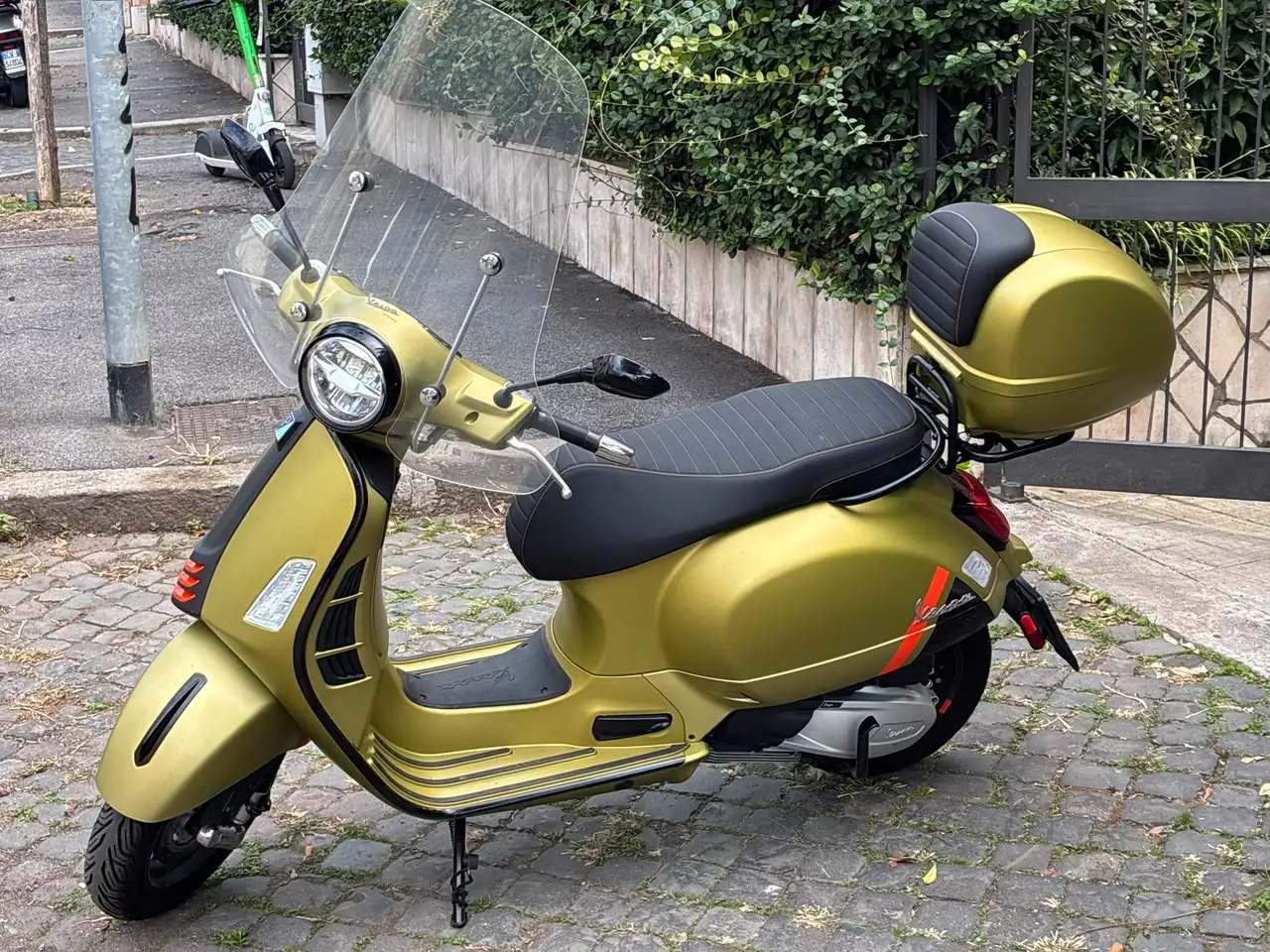 Vespa GTS Super Sport