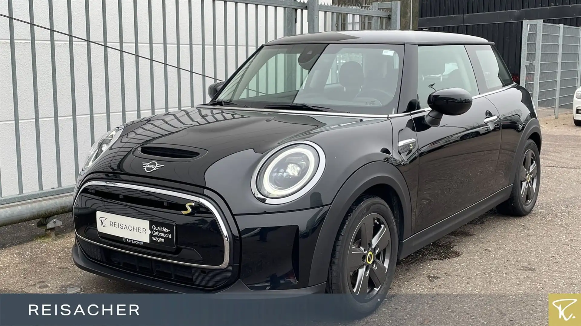 MINI Cooper SE A Essential-Trim,Navi,SH,SpoSi,DAB+ Schwarz - 1