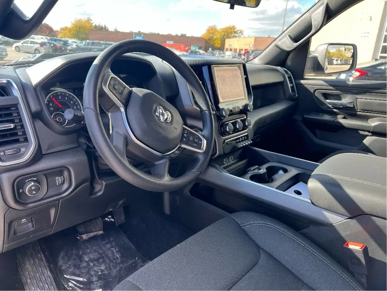RAM 1500 снимка RAM 1500