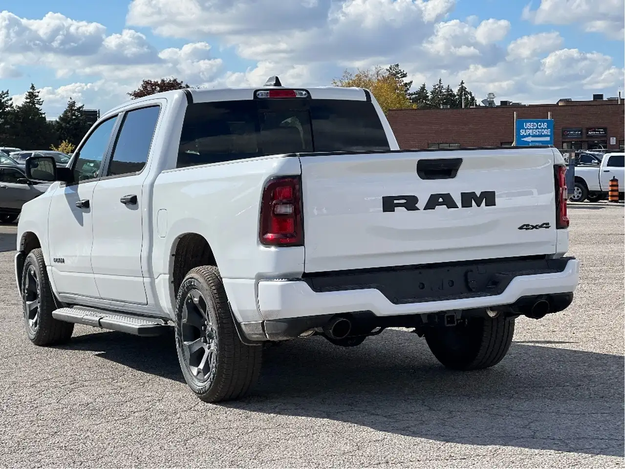 RAM 1500 снимка RAM 1500