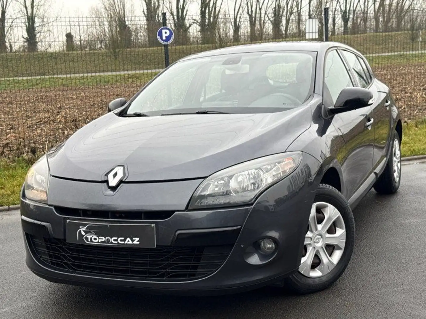 Renault Megane III 1.5 DCI 90CH TOMTOM EDITION * 143.000KM * 1ERE MAIN Gris - 1