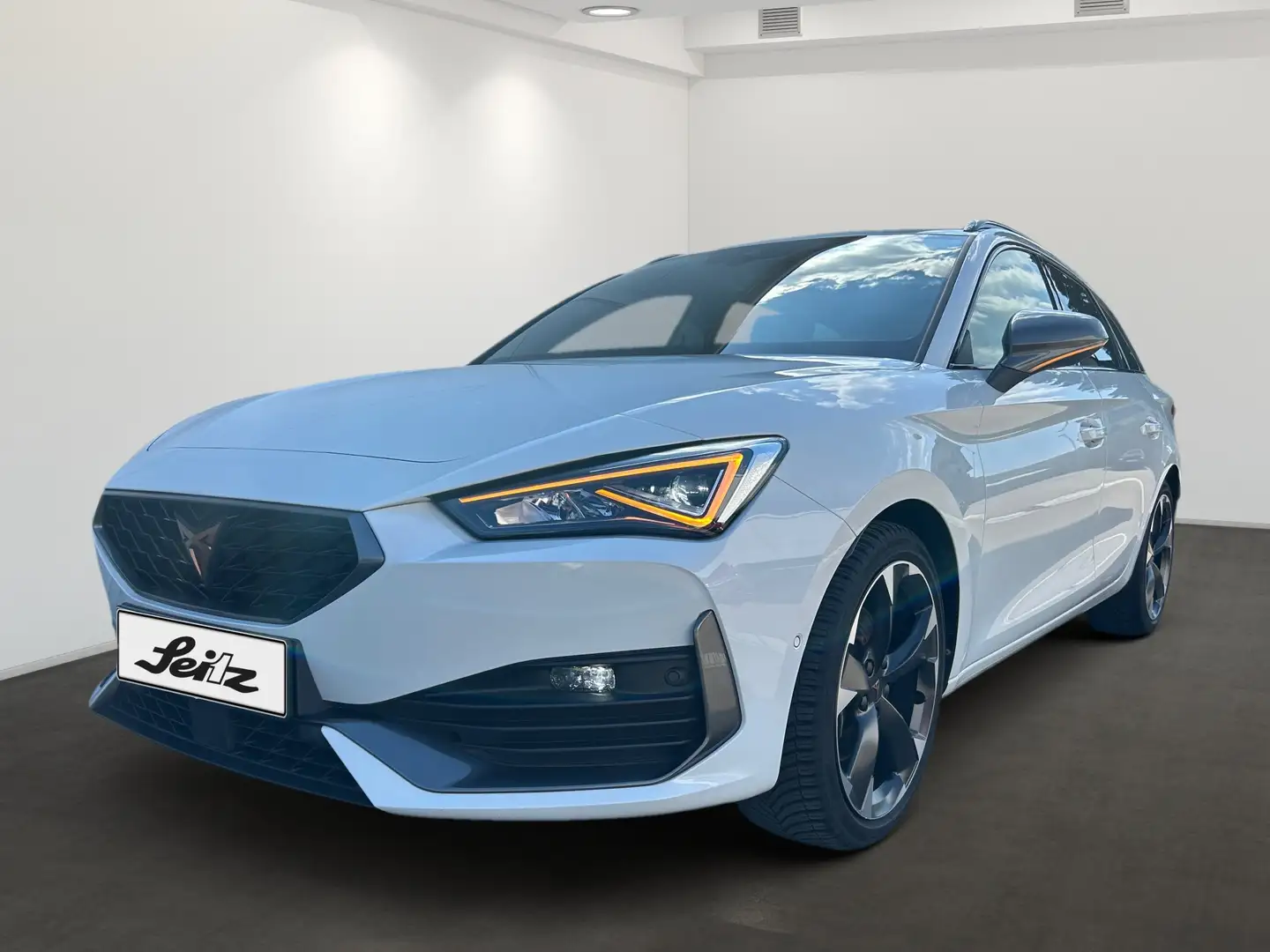 CUPRA Leon Sportstourer 2.0 TSI *LED*KAMERA*NAVI* Weiß - 2