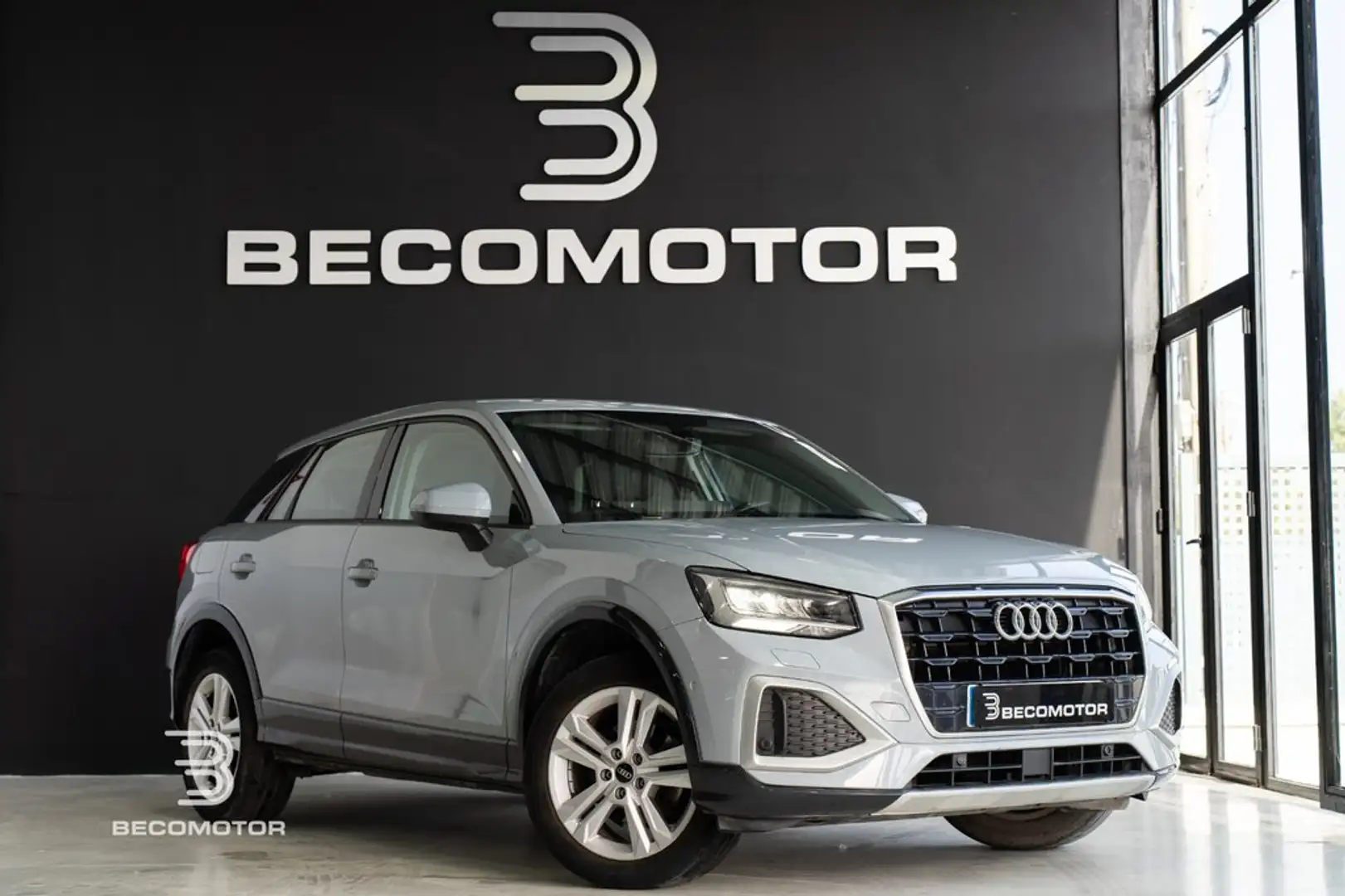 Audi Q2 30 TFSI 81kW Gris - 1