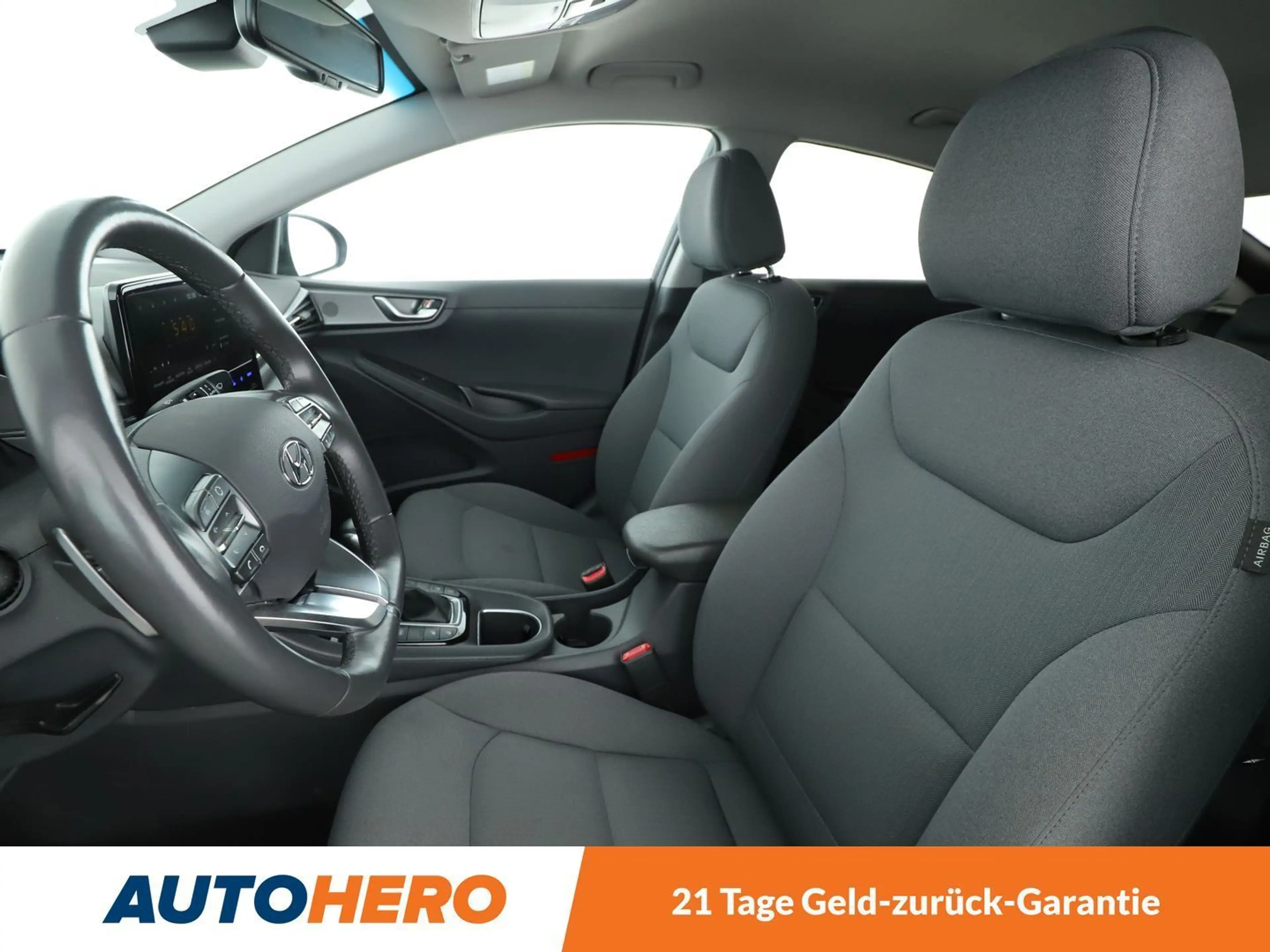 Hyundai IONIQ 1.6 Style Plug-In Hybrid Aut.*NAVI*LED*CAM*SHZ*LHZ — photo 10
