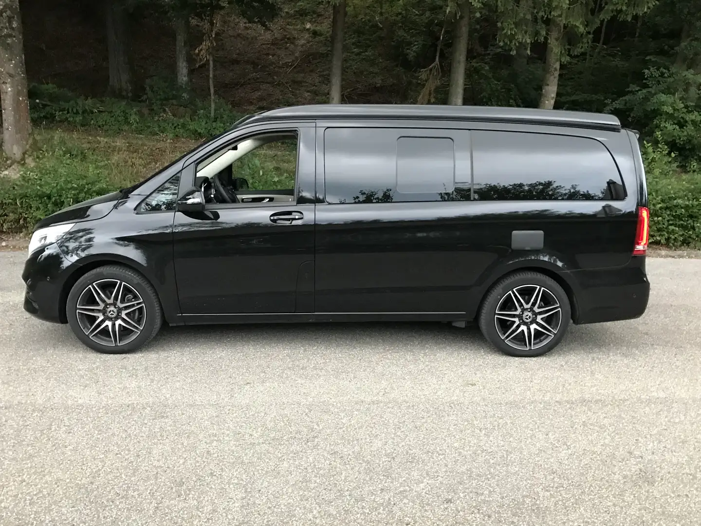 Mercedes-Benz Marco Polo dAMG 4M*AHK*DISTRONIC*STHZ*KÜCHE*TOP ZUSTAND* Schwarz - 2