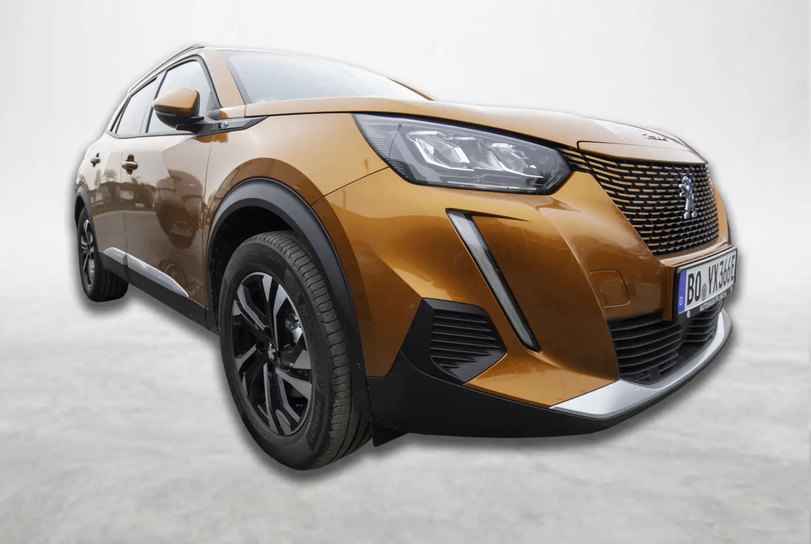 Peugeot 2008 Allure Pack 136 Naranja - 2