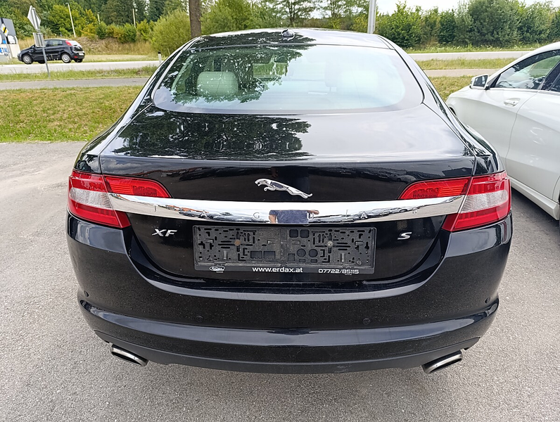 Jaguar XF 3.0 D V6 S Portfolio — photo 4
