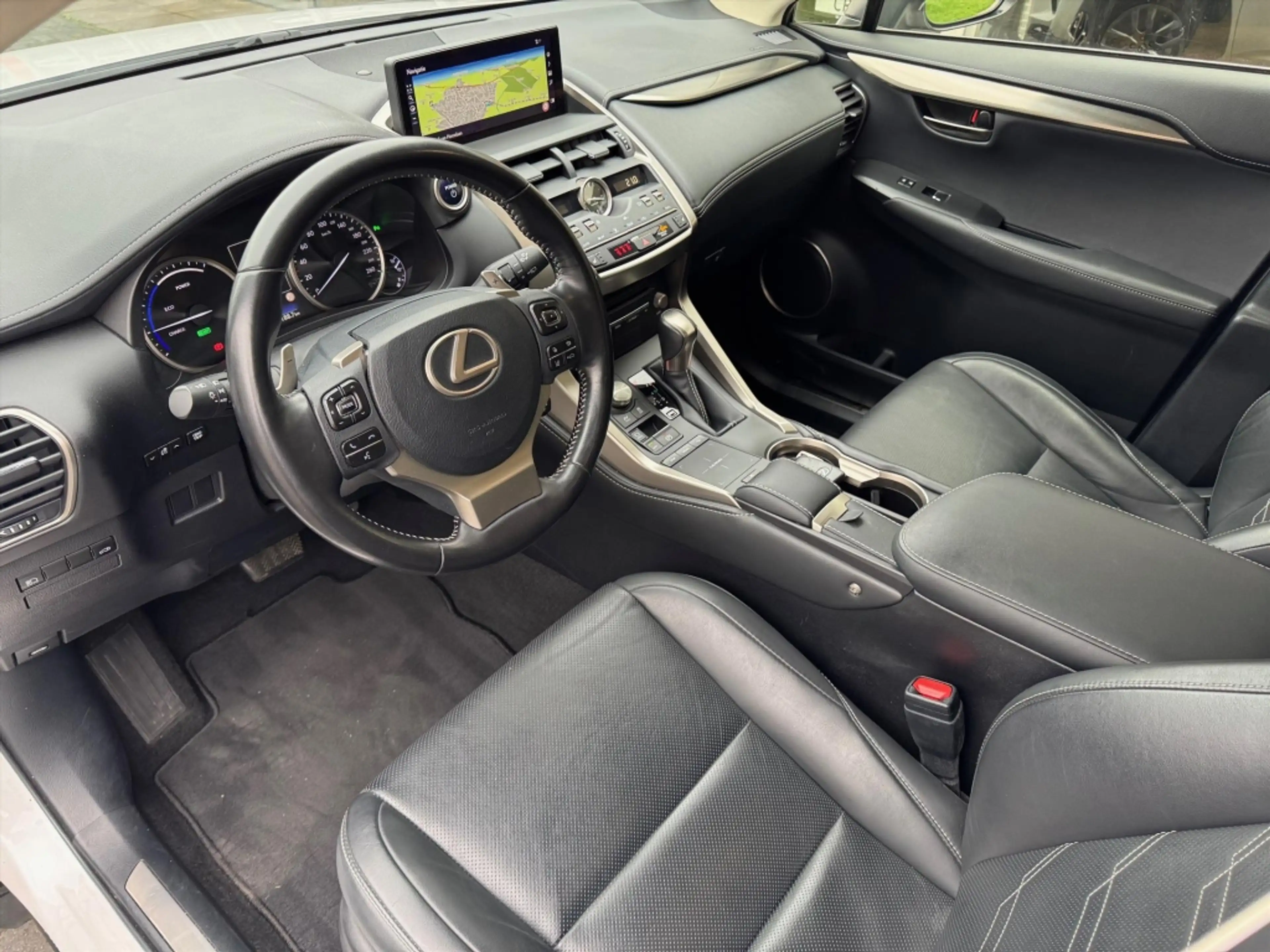 Lexus NX 300h AWD Luxury Line | Groot Scherm, Adaptive cruise co — photo 15