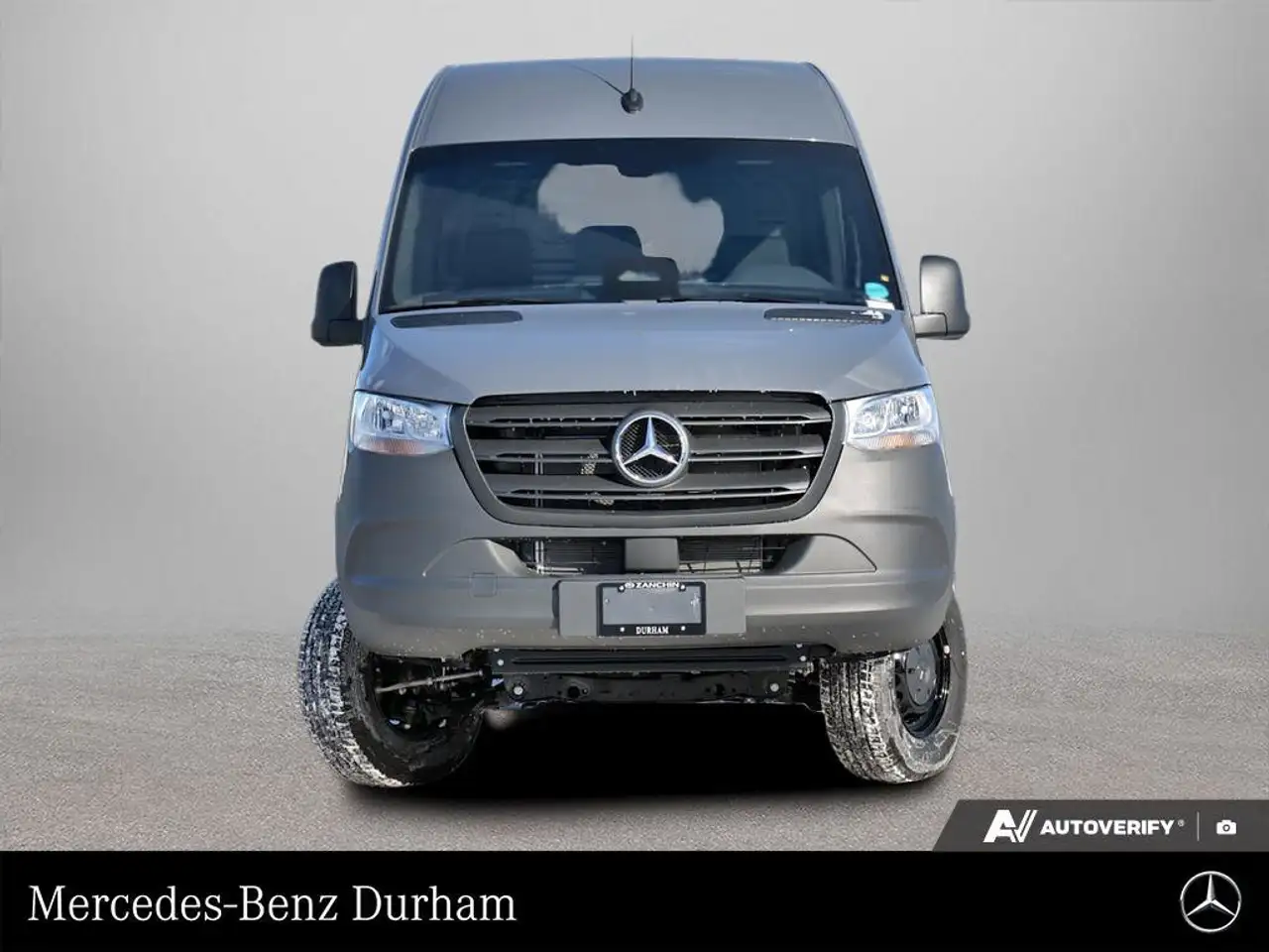 Mercedes-Benz Sprinter снимка Mercedes-Benz Sprinter