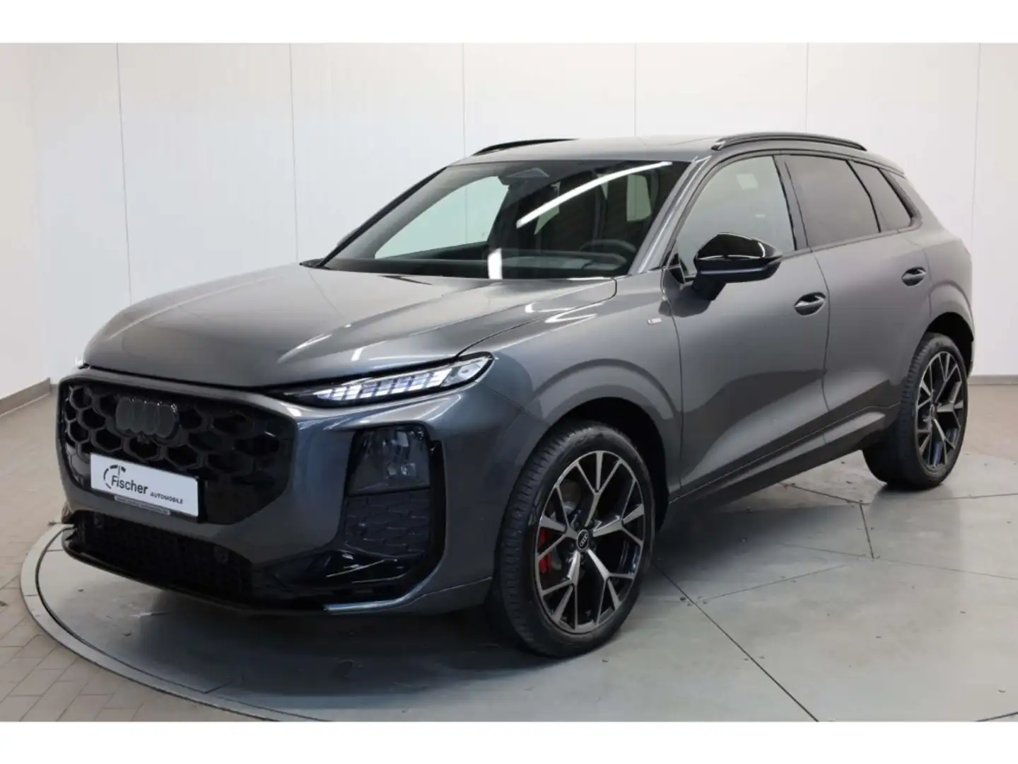 Audi Q3 TFSI quattro Grau - 2