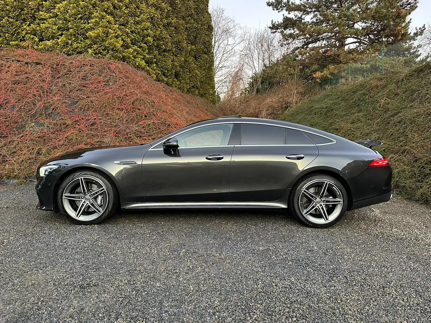 Mercedes-Benz AMG GT 43 4-Matic+ /TVA /Full options!!! /+Kit hiver Gris - 2