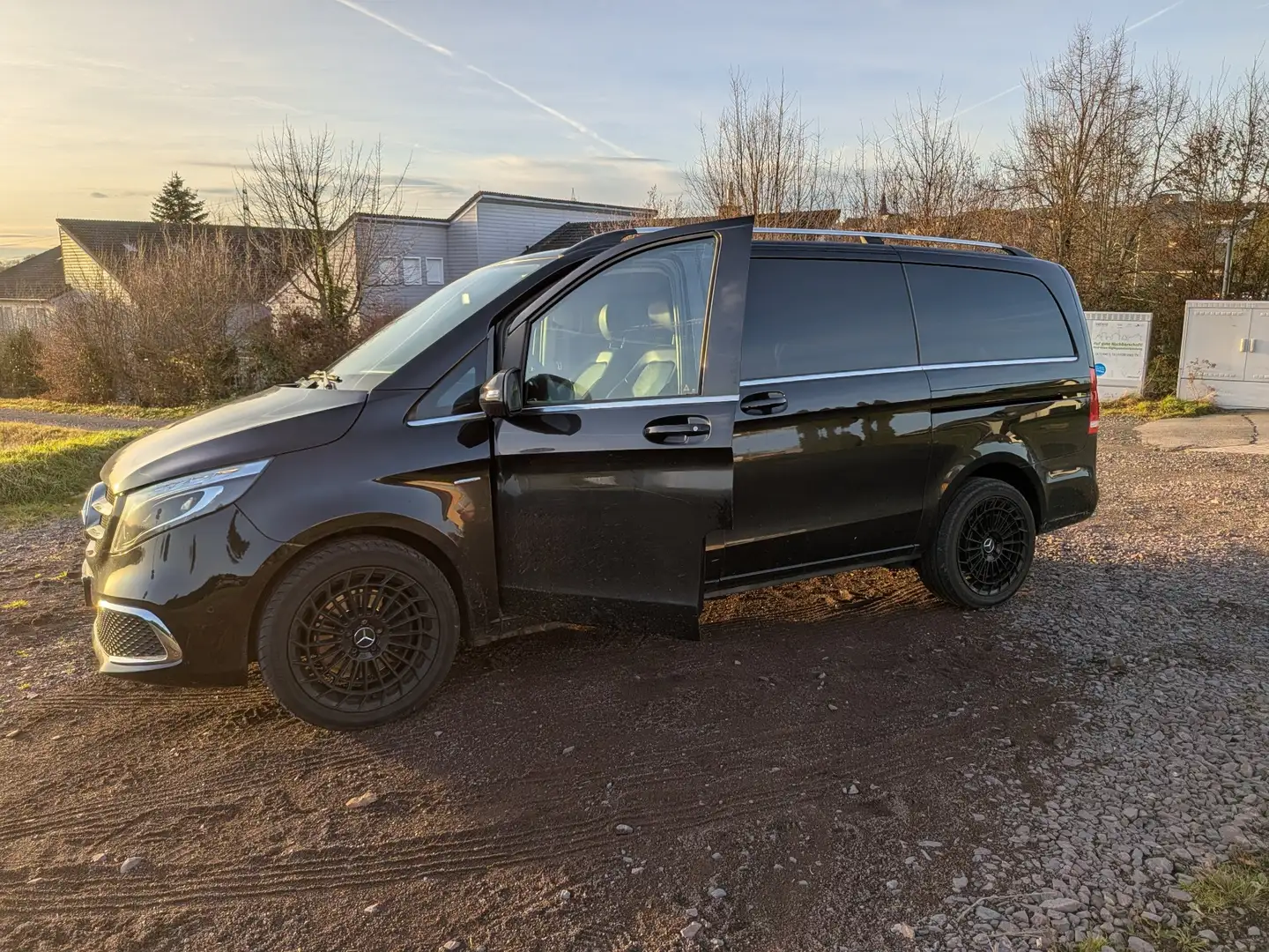 Mercedes-Benz V 250 (BlueTEC) d lang 7G-TRONIC Avantgarde Edition - 1