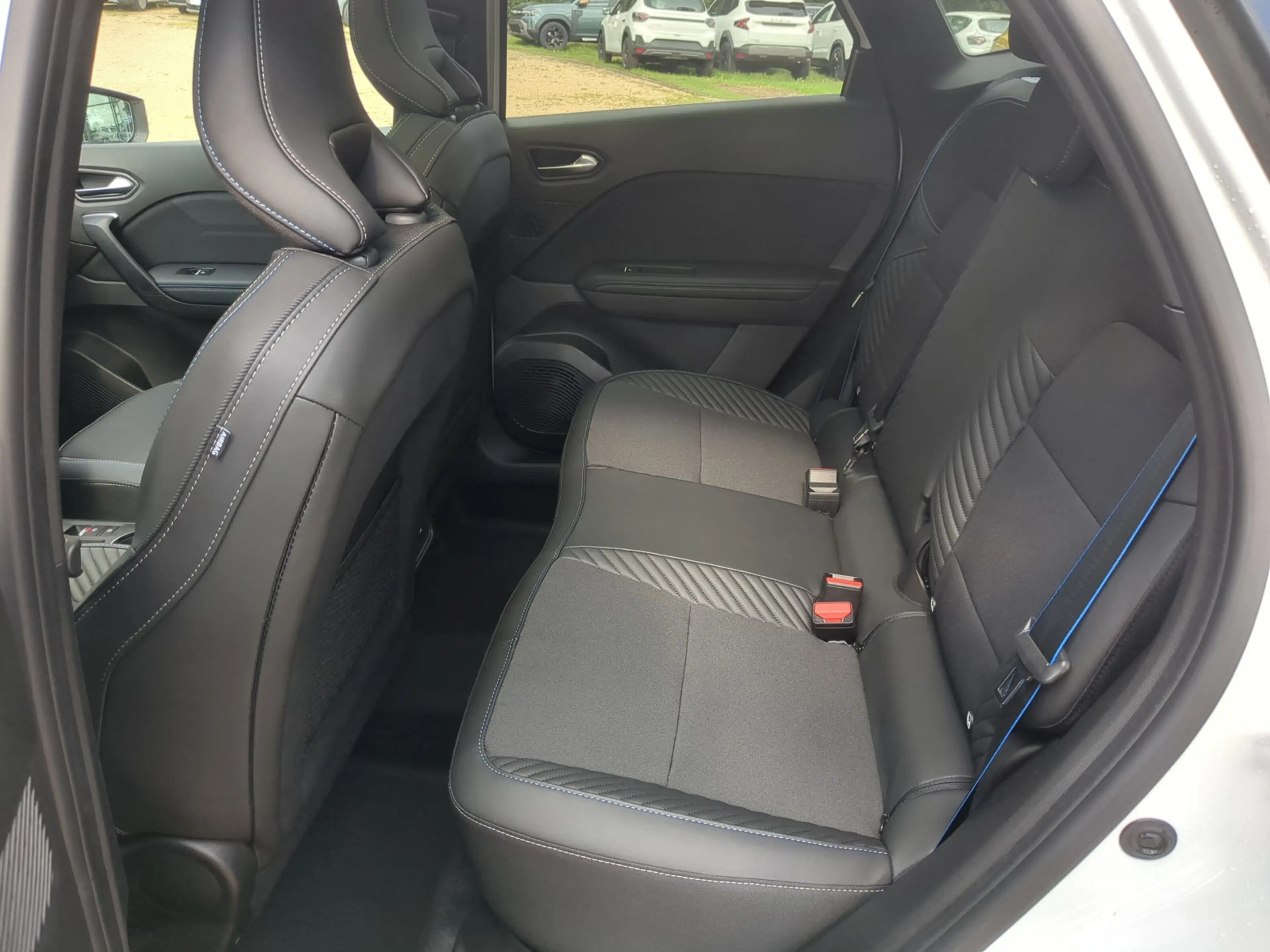 Renault Symbioz E-TECH 160 Full Hybrid Esprit Alpine SHZ+LKHZ+RFK — photo 10