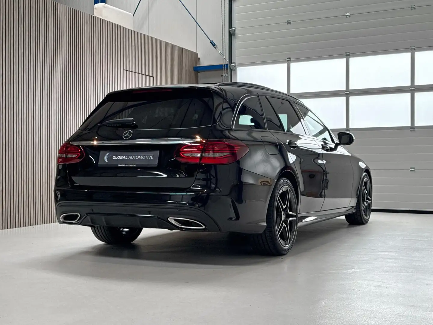 Mercedes-Benz C 180 Estate C180 AMG pakket Facelift - NL AUTO - PANORA Negro - 2