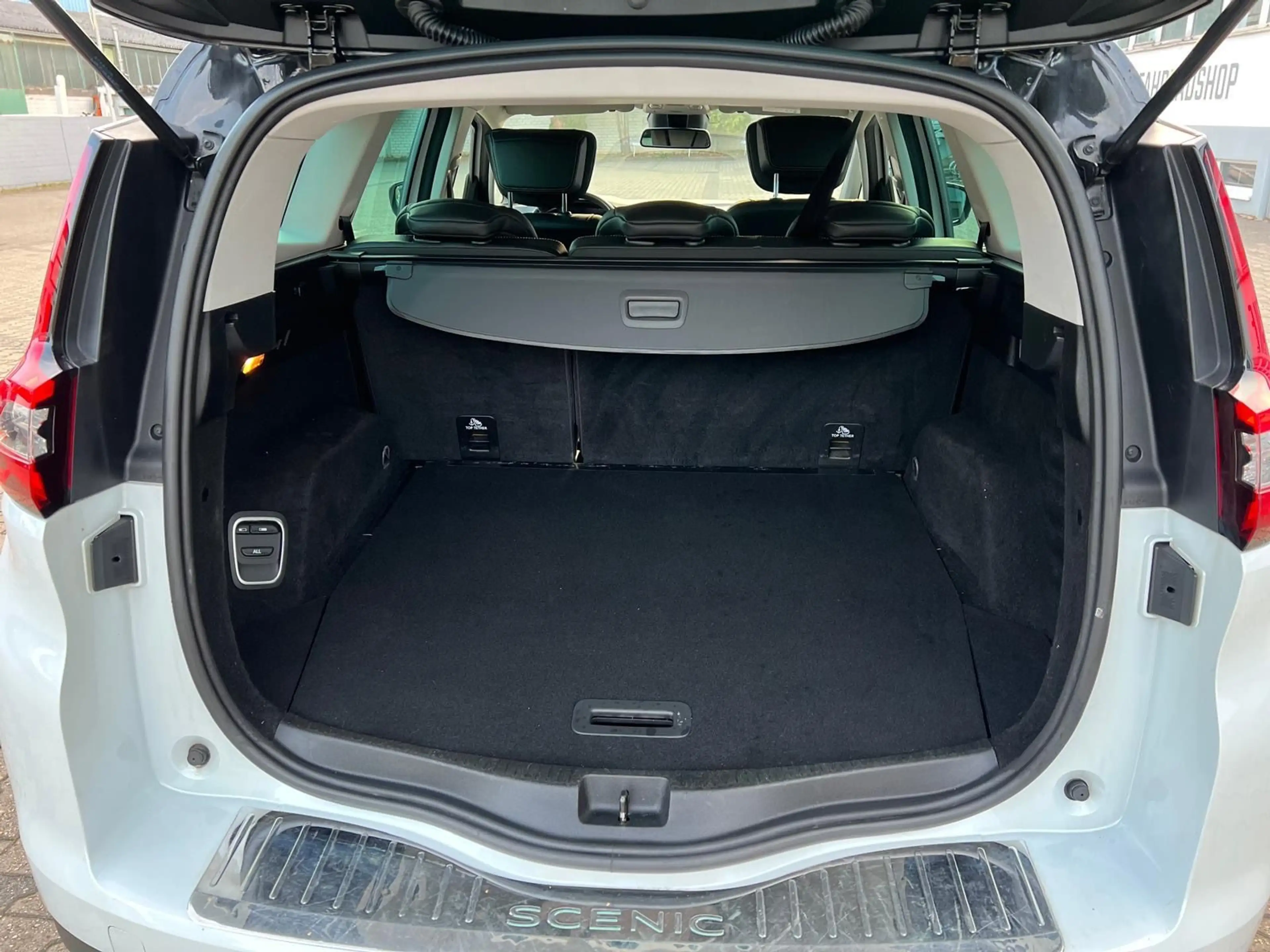 Renault Grand Scenic 1.3 EDC 165 BOSE Edition/Kamera/SHZ — photo 8