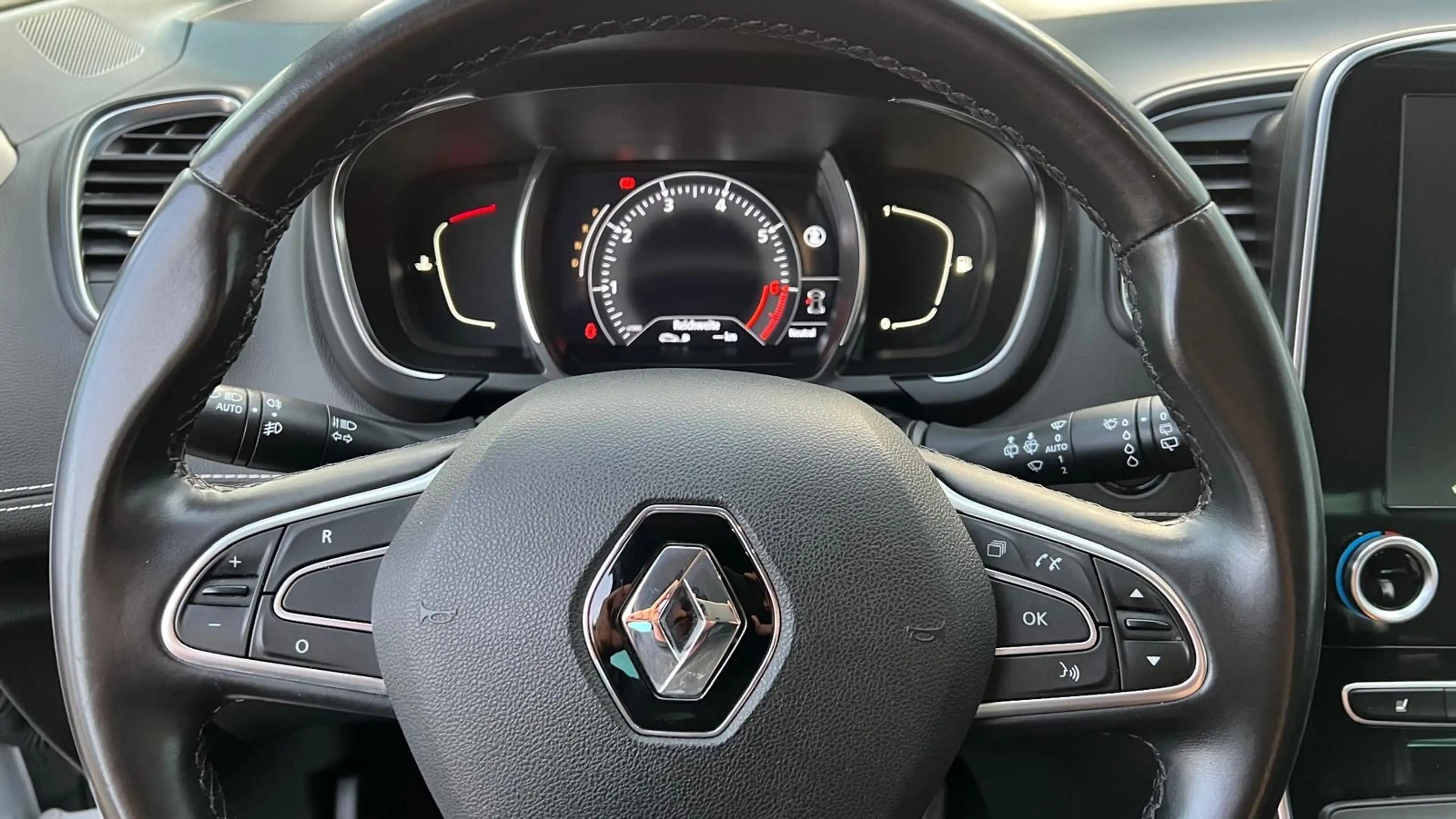 Renault Grand Scenic 1.3 EDC 165 BOSE Edition/Kamera/SHZ — photo 9